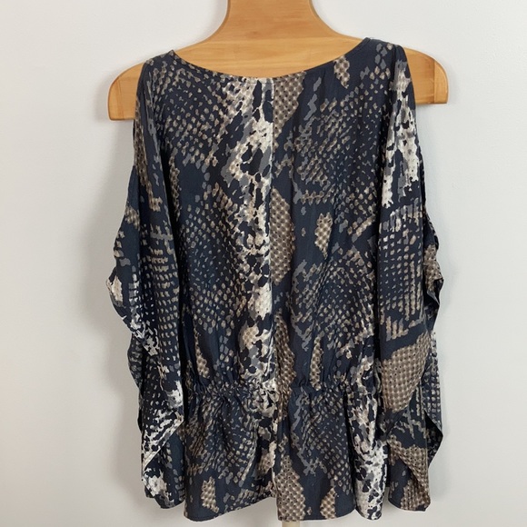Express Python Print Silky Cold Shoulder Blouse - Picture 5 of 9